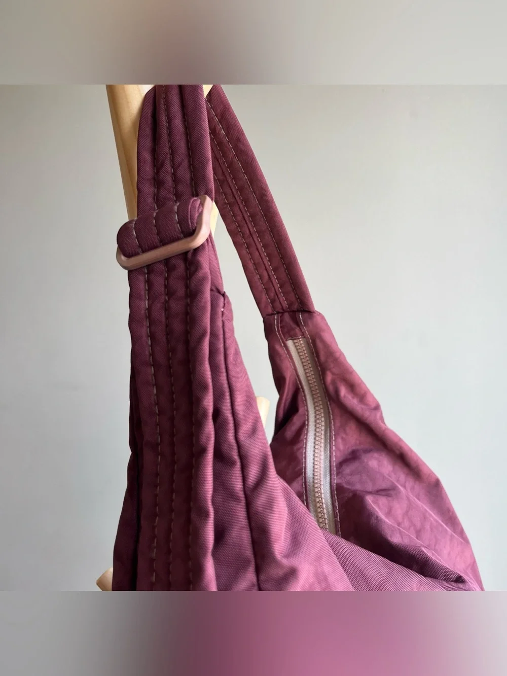 BAGGU Standard Lingonberry Jam Nylon Shoulder Bag